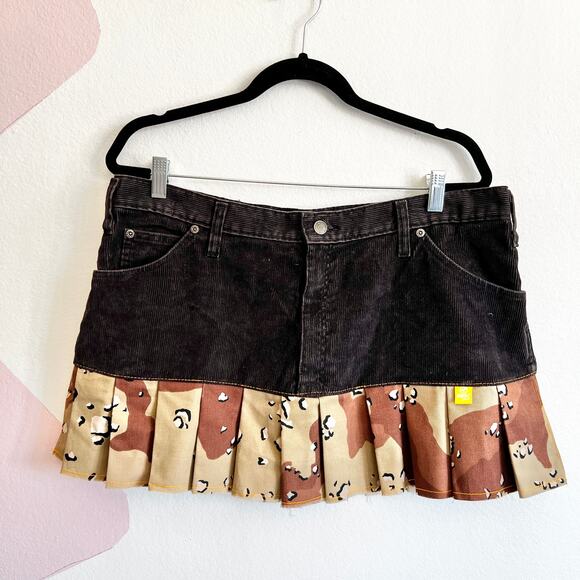 RCNSTRCT Reworked Corduroy Mini Skirt Camo Upcycled‎ Multi Tone Sz XL - Picture 1 of 5